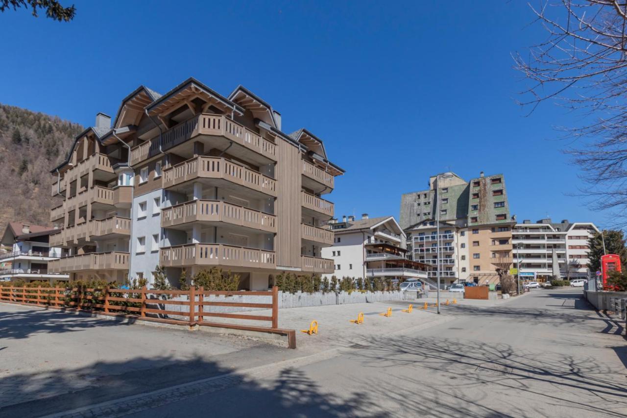 Cristallo Apartment - Ristrutturato Nuovo Centro Aprica Eksteriør bilde
